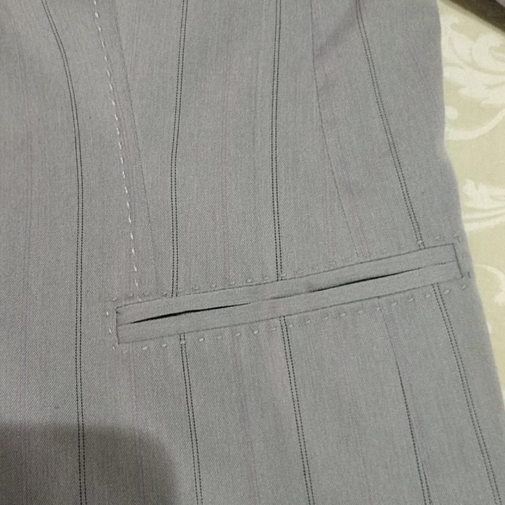 Suit jacket - Picture 4 of 4